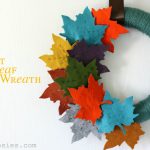 fall-felt-leaf-wreath
