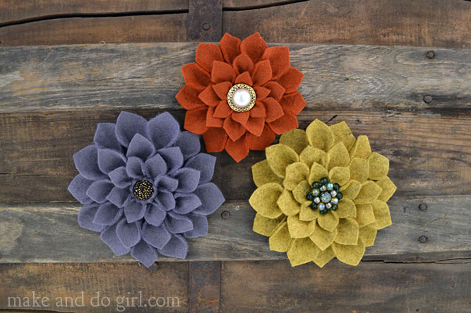 DIY-felt-flowers-tutorial