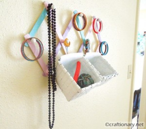 DIY-jewelry-organizer