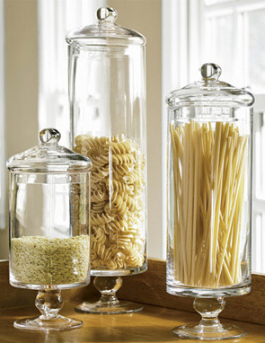 kitchen-apothecary-jars-italian-pantry