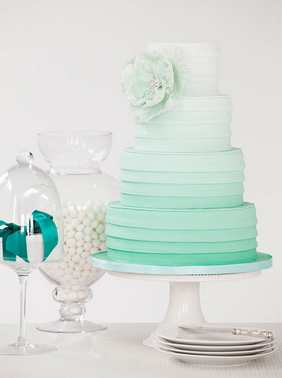 wedding-cake-green-ombre