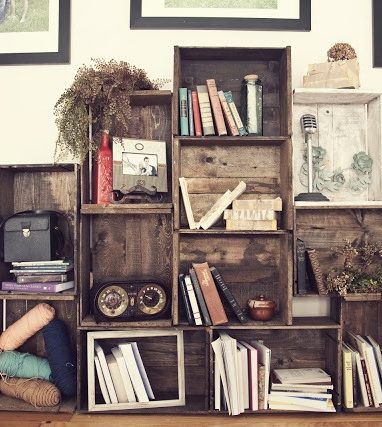 DIY Crate Bookcase (Recycle)