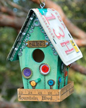 spring birdhouse