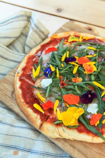 grow-edible-flowers-with-kids