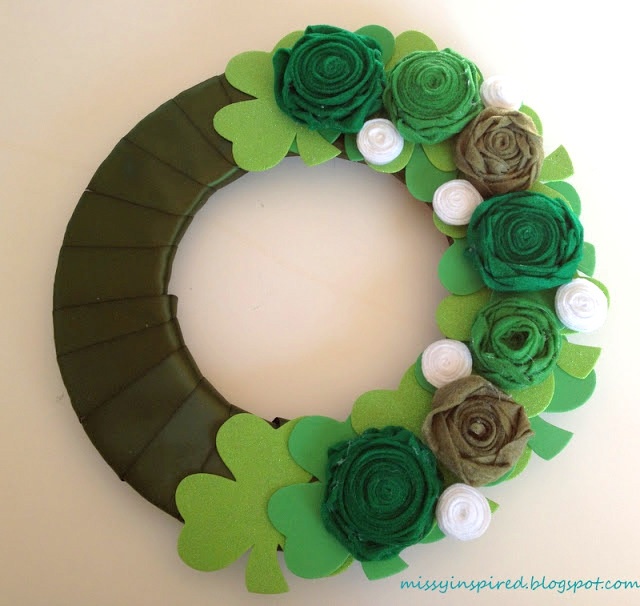 rosettes St Patricks day wreath