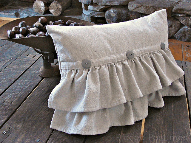 ruffled pillow tutorials