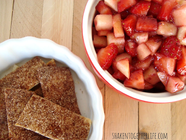 CINNAMON CHIPS AND STRAWBERRY SALSA easy recipes