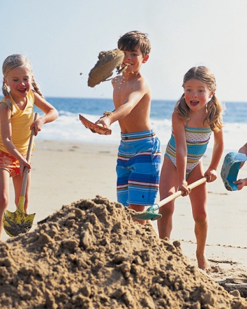 how to make sand castle with kids