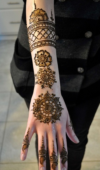 modern-mehandi-designs