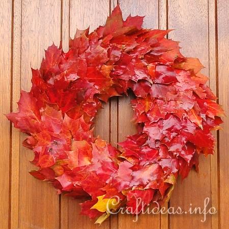 maple leaf wreath