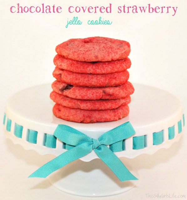 chocolate covered strawberry cookies