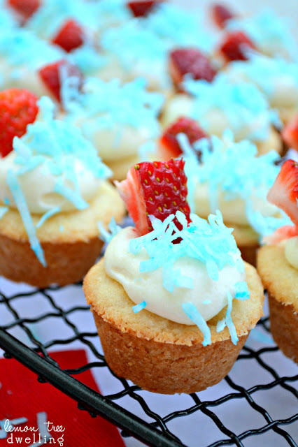 cookies cupcakes 4th of July