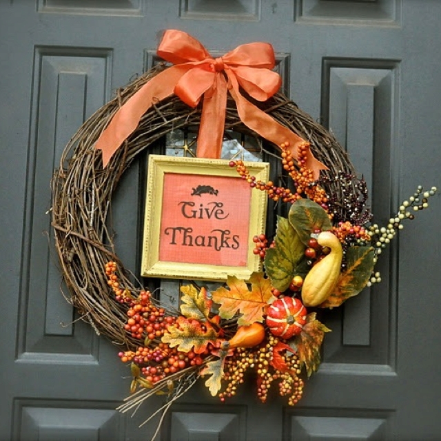 boho-chic-grapevine-give-thanks-wreath