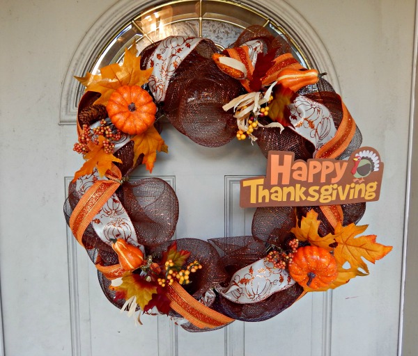 mesh-thanksgiving-wreath