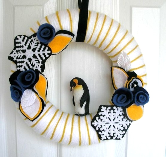 penguin yarn wreath