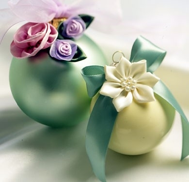 ribbon-flowers-ornaments