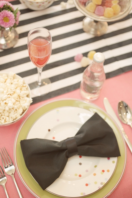 DIY bow napkin