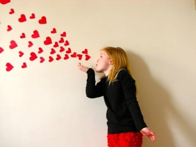blowing kisses hearts photo idea