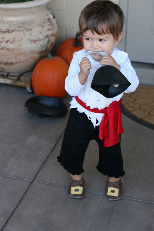 captain_hook_baby_costume