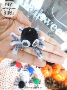 diy pom pom spider craft