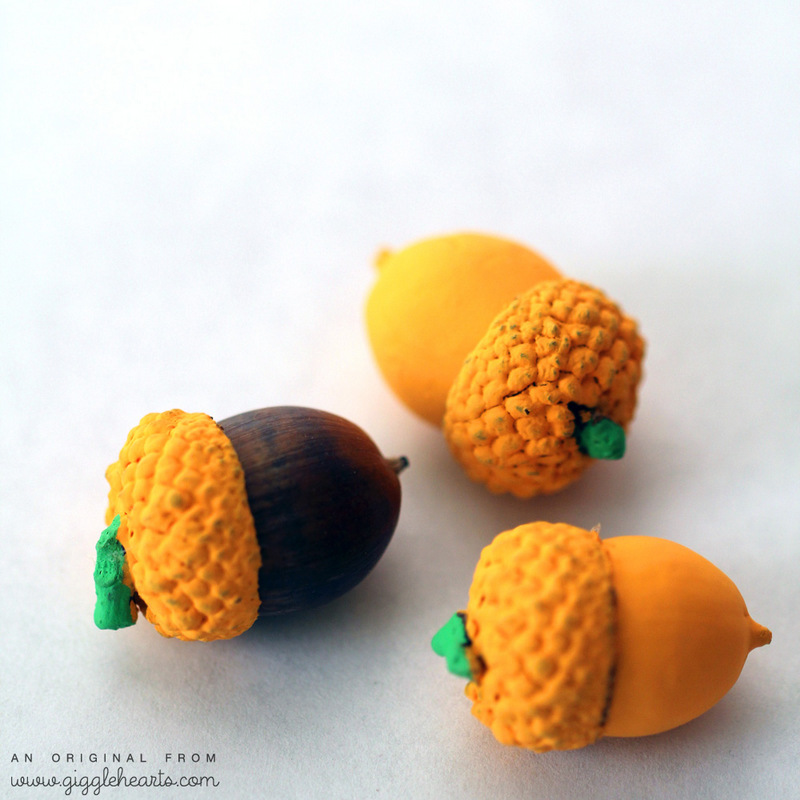 DIY-painted-pumpkin-acorns