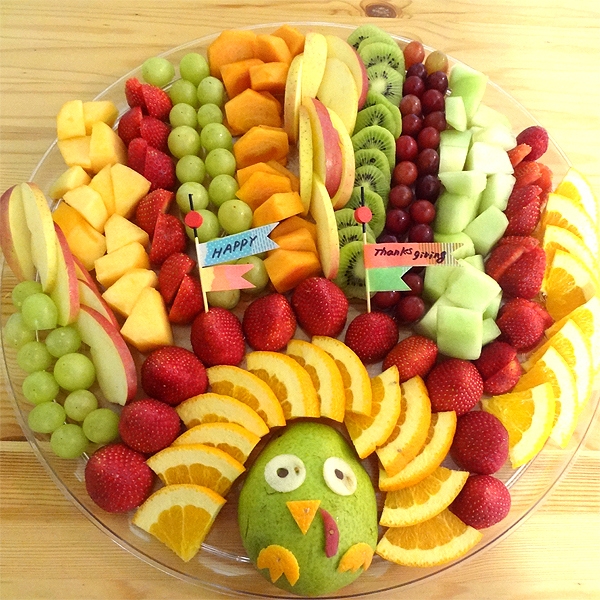 Turkey-fruit-platter-creative-Fall-recipes