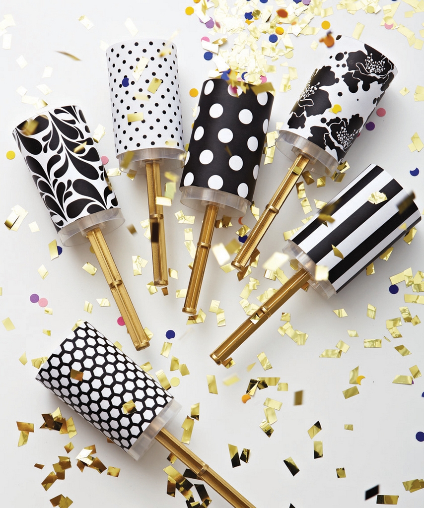 DIY New Year Eve confetti shakers