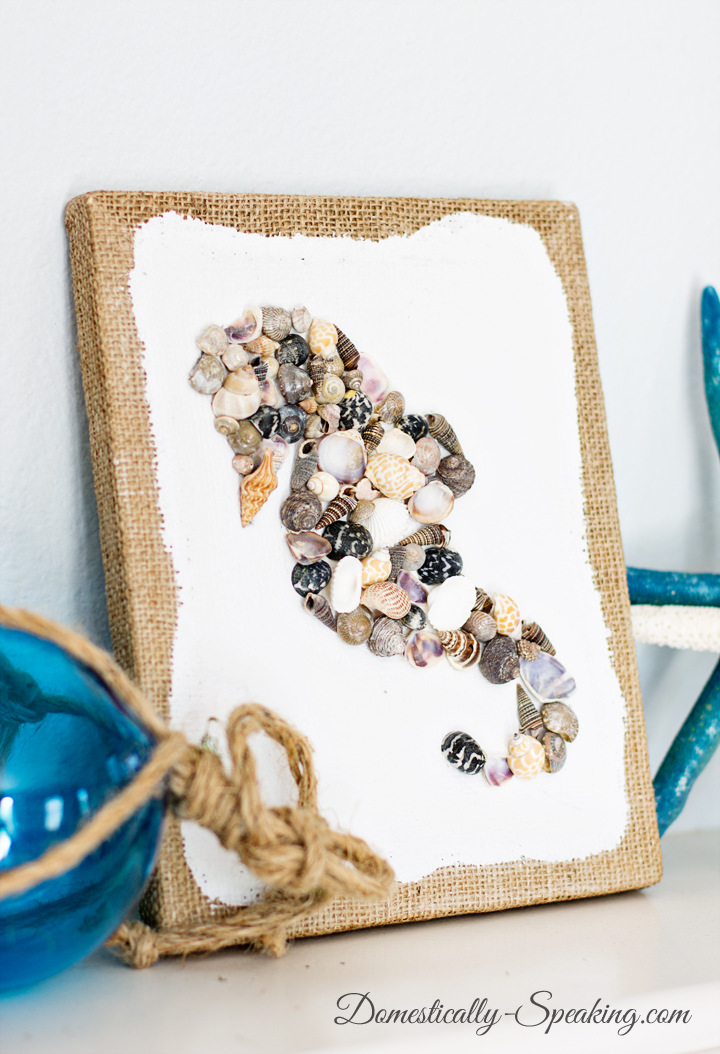 DIY-Seashell-Seahorse-mosaic