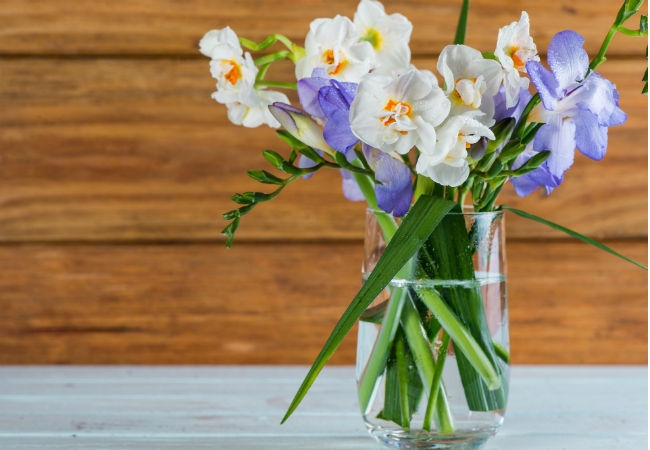 How To Make Fresh Flowers Last