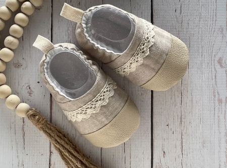 baby-shoes-fabric