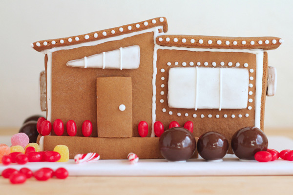 modern-ginger-bread-home