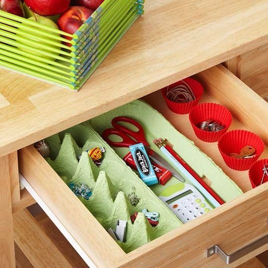 use-egg-carton-as-organizers