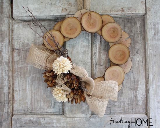 DIY-wooden-log-wreath