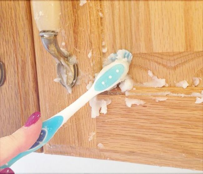 kitchen cabinets cleaning