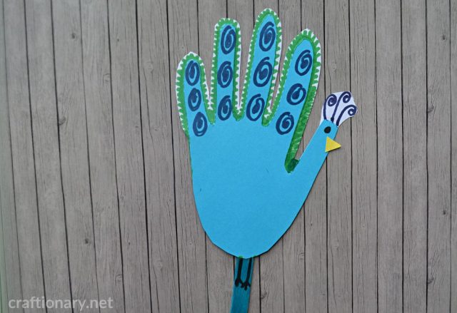 handprint-craft-bird-peacock-paper-peacock