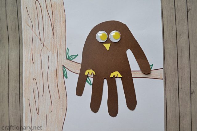 handprint-craft-owl-on-the-tree-paper-owl
