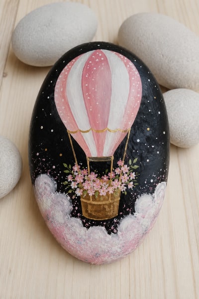 painted-rock-hot-air-balloon-diy-to-dreamland