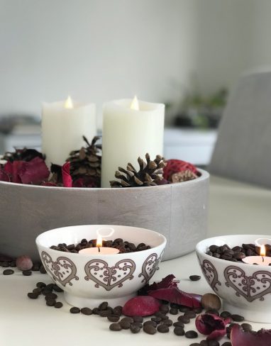 Make potpourri candle centerpiece with tealights