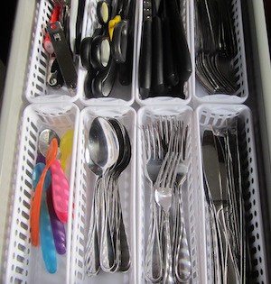 kitchen-cutlery-dollar-store