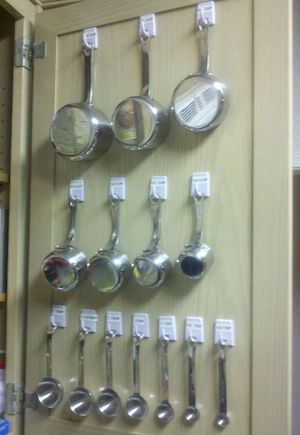 measuring-spoons-hooks