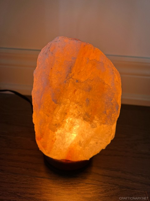 salt-lamp-warmth-and-cozy