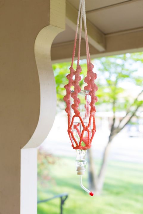hanging hummingbirds feeders with macrame woven knitted