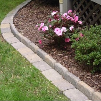 Brick-edging-for-your-flower-beds