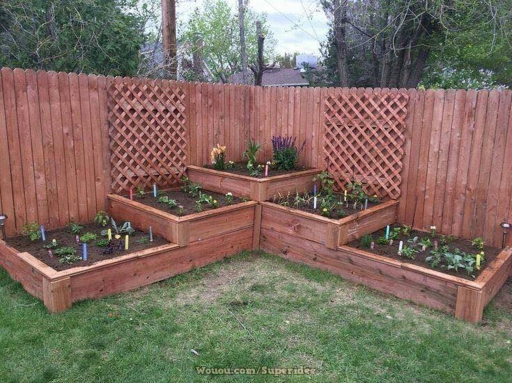 beautiful-landscaping-idea-wood-flower-beds