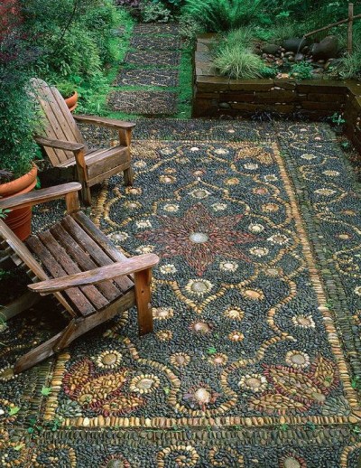 creating-pebble-mosaic-landscaping-design