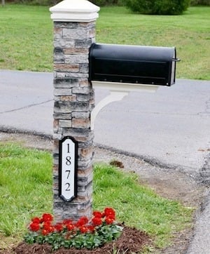 mailbox-landscaping-idea