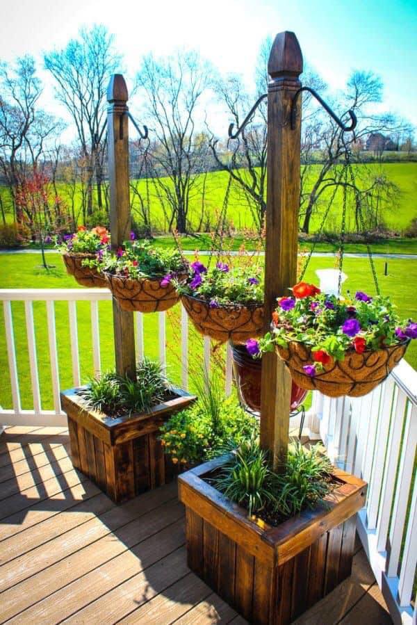 planter-poles-with-hanging-baskets