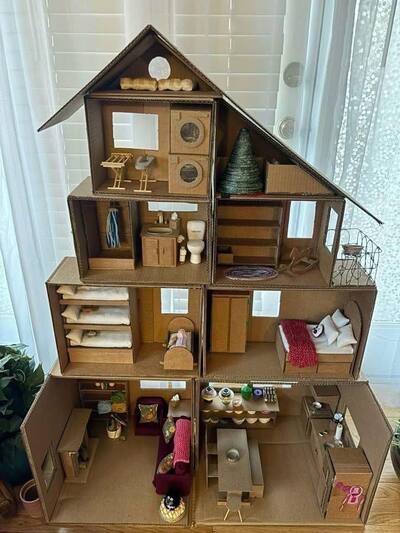 Recycled-Cardboard-Box-Dollhouse