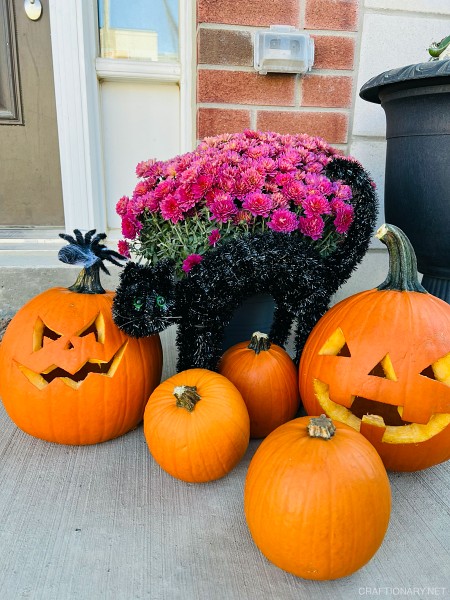 outdoor-pumpkin-decor-idea-easy-new