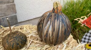 pumpkin-pour-painting